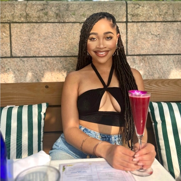 Meet your Posher, Tatum - Picture 2 of 8